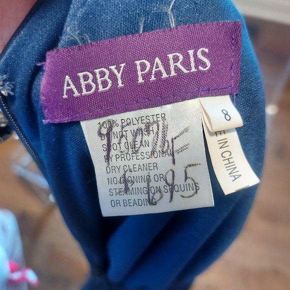 I already wore it for an event - Picture 6 of 6